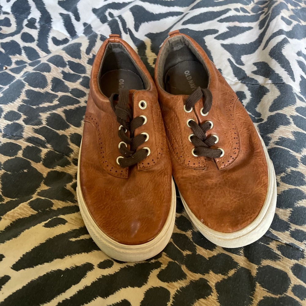 Old Navy Brogue Tan Brown Lace Up Kids Shoes Sneakers‎